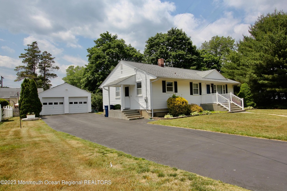 217 Hawthorne - 1