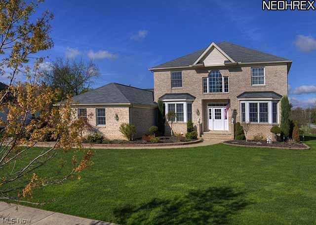 9532 Amberwood Ct, Broadview Heights, OH 44147 - photo 1