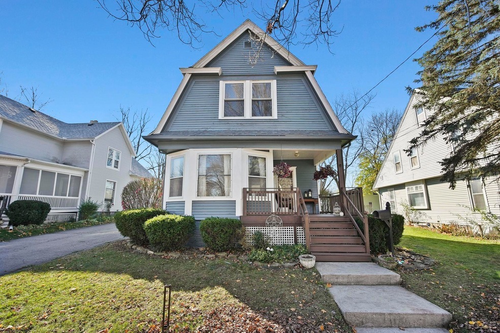 812 E Hunt St, Adrian, MI 49221 - photo 1