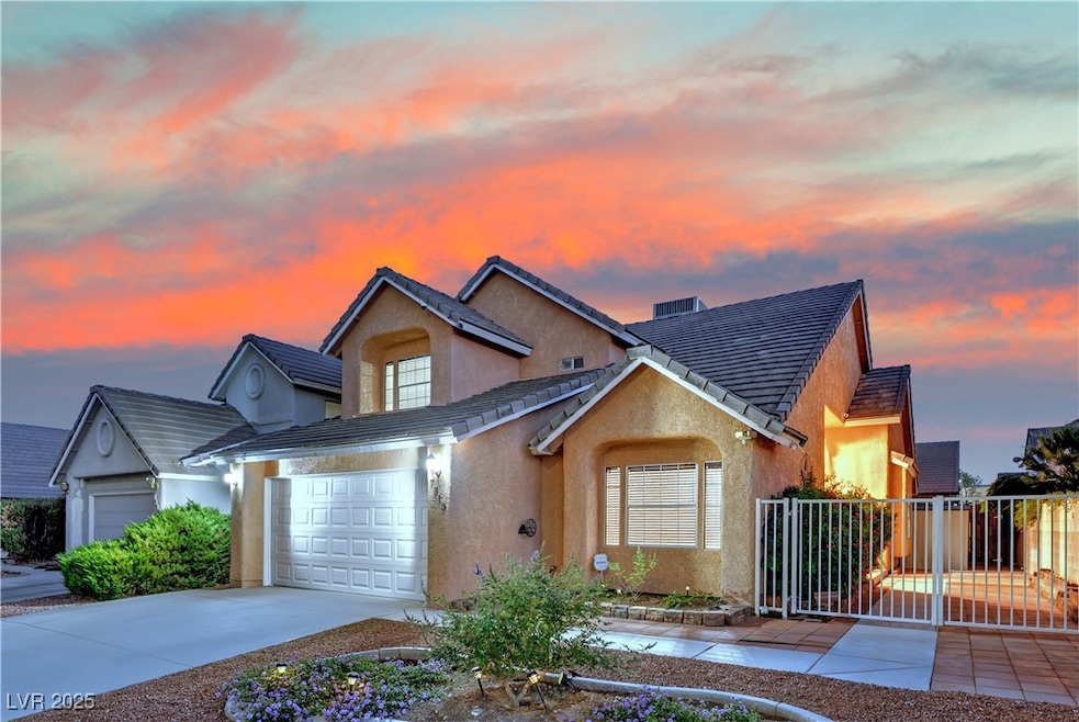 7313 Simsbury Cir, Las Vegas, NV 89129 - photo 1