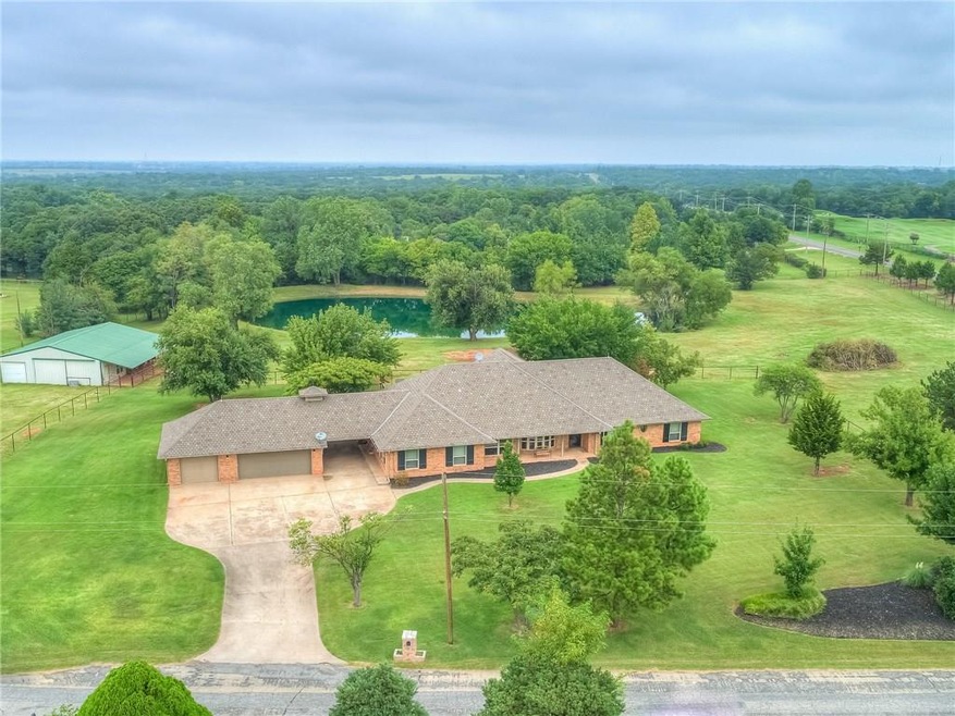 2301 Deer Creek Dr, Edmond, OK 73025 - photo 1