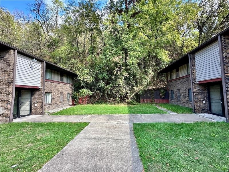 210 Electric Ave unit B3, East Pittsburgh, PA 15112 - photo 1