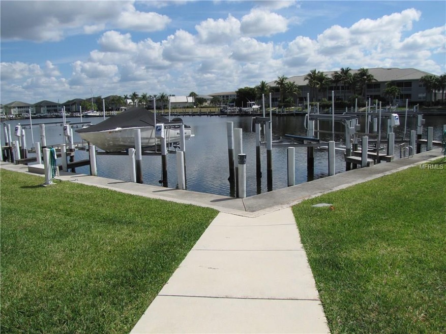 3322 Purple Martin Dr unit 121, Punta Gorda, FL 33950 - photo 1