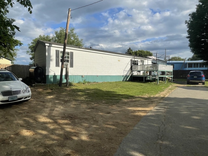 4 Pine Ct, Winchester, NH 03470 - photo 1