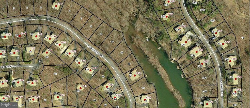 1231 Lakeview Dr, Cross Junction, VA 22625 - photo 1