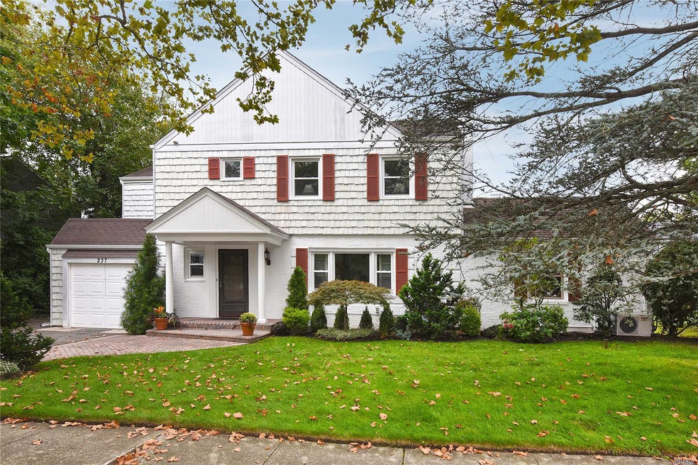 237 Waverly Ave, East Rockaway, NY 11518 - photo 1