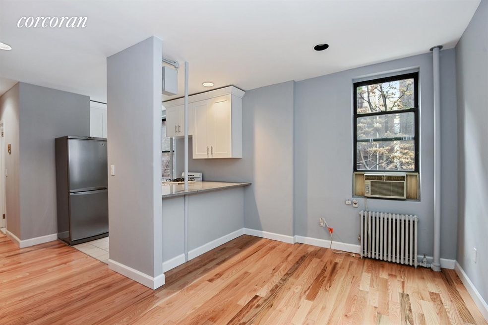 210 Thompson St unit 3DN, New York, NY 10012 - photo 1