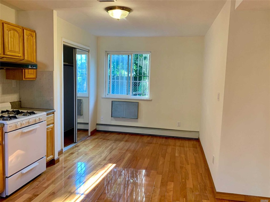 59-08 157th St unit 1, Flushing, NY 11355 - photo 1