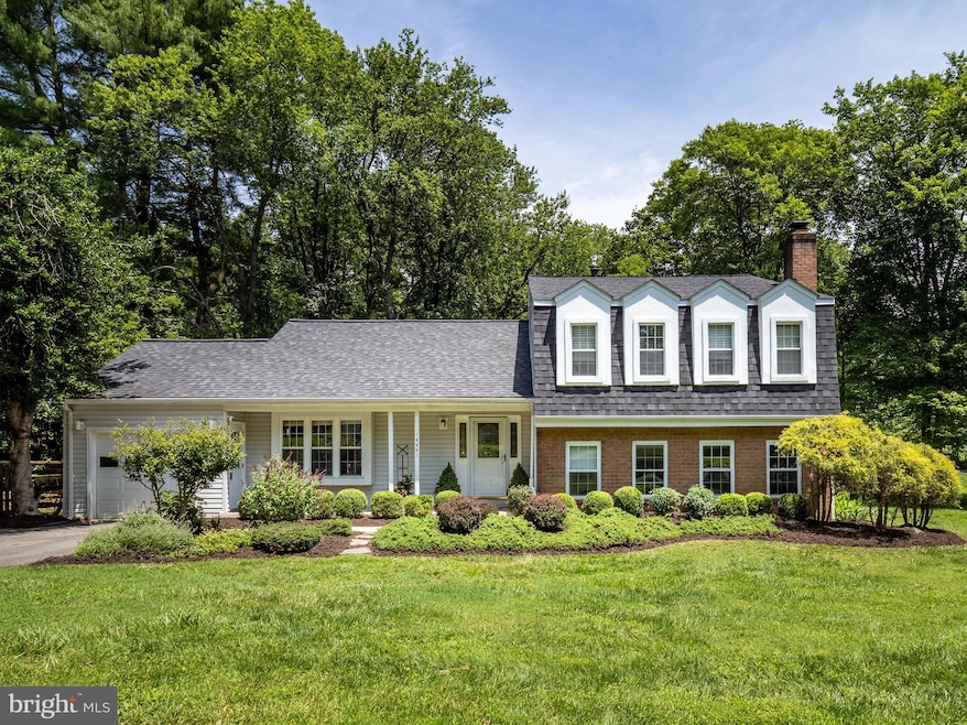 14901 Joshua Tree Rd, North Potomac, MD 20878 - photo 1