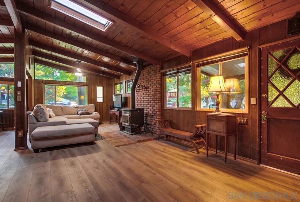 For Sale $498,998