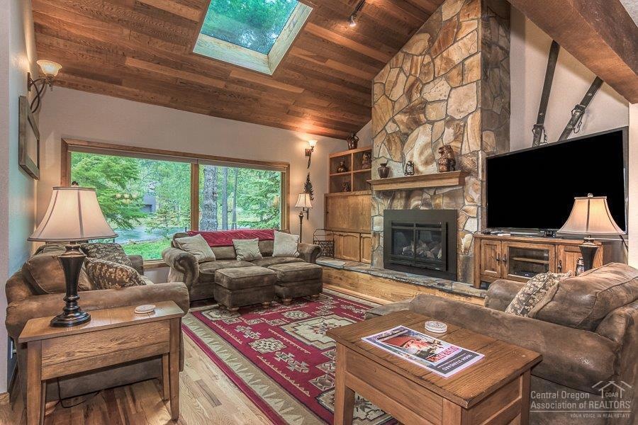 17797 Alpine Ln, Sunriver, OR 97707 - photo 1