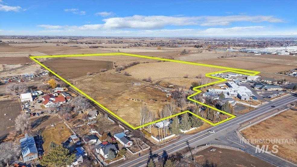 For Sale $2,500,000 • Co-Listing Agent