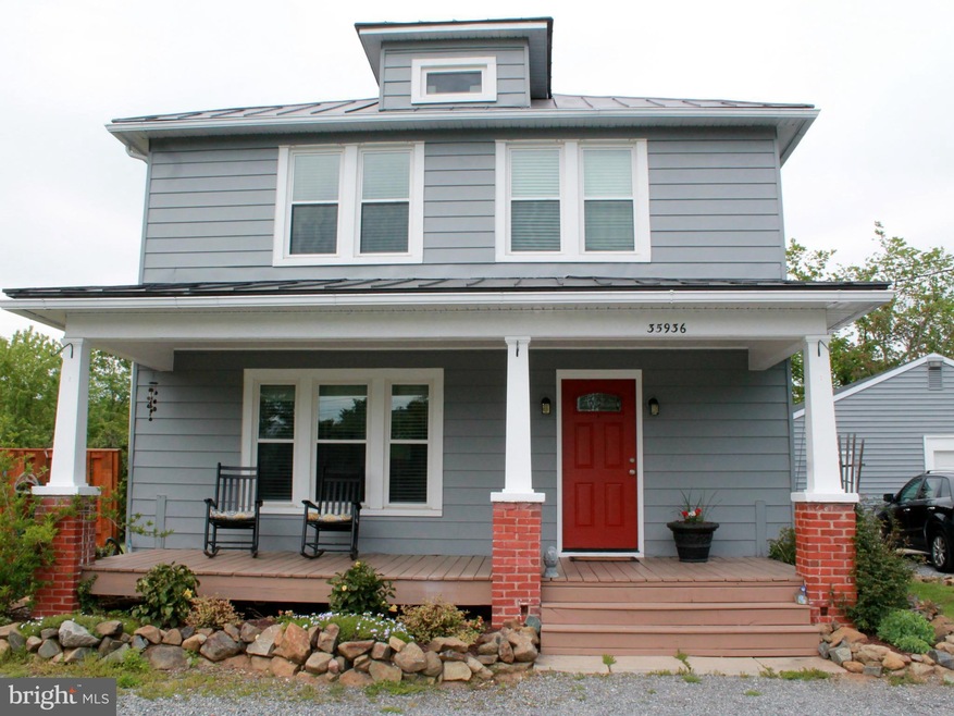 35936 E Loudoun St, Round Hill, VA 20141 - photo 1