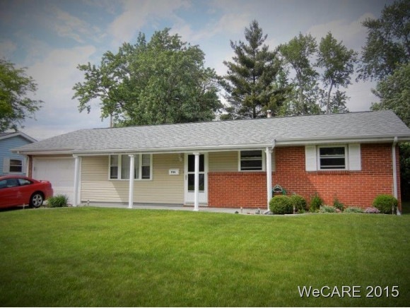 734 Mackenzie Dr, Lima, OH 45805 - photo 1
