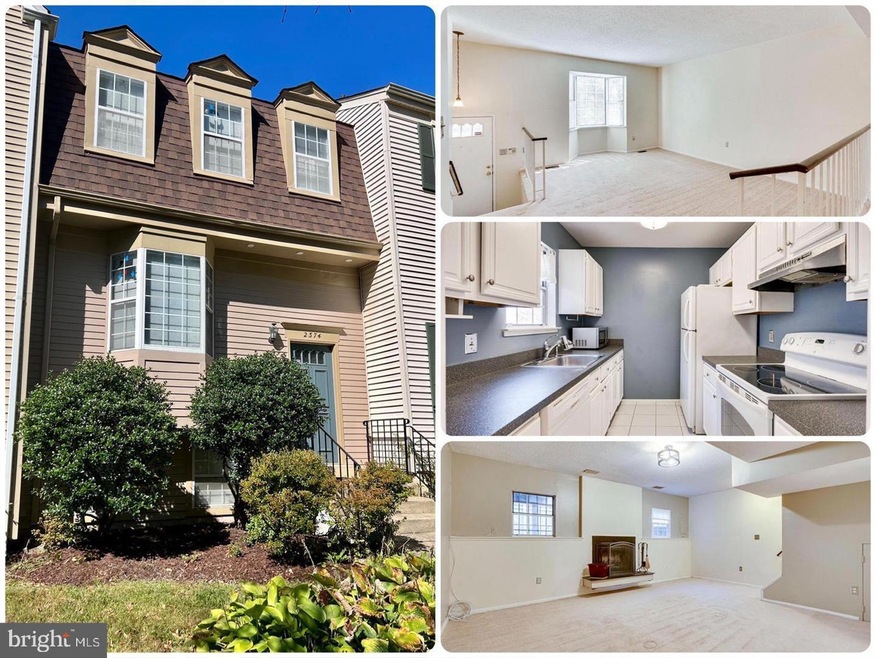 2374 Hunters Square Ct, Reston, VA 20191 - photo 1