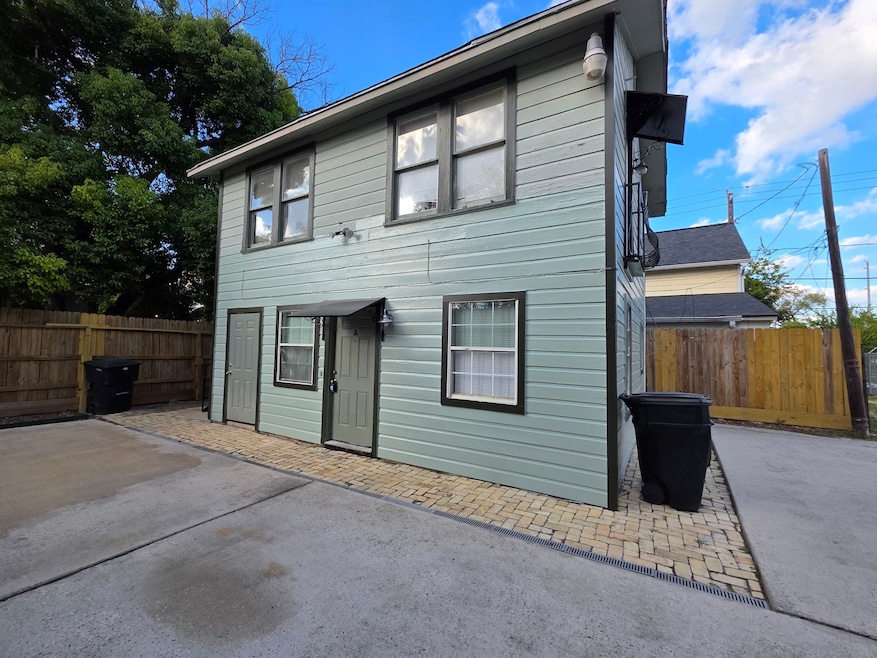 207 Bryan St unit A, Houston, TX 77011 - photo 1