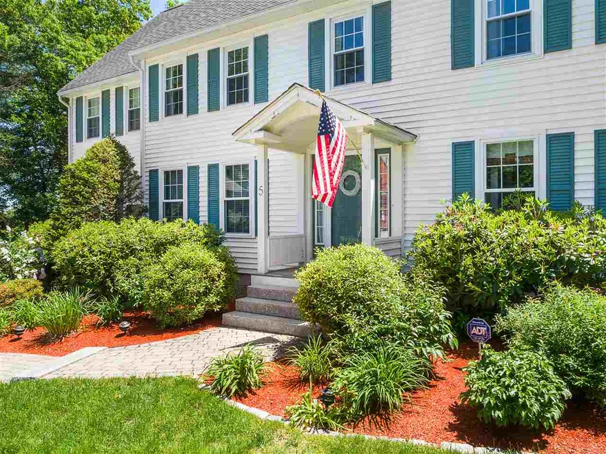 5 Cardinal Cir, Nashua, NH 03063 - photo 1