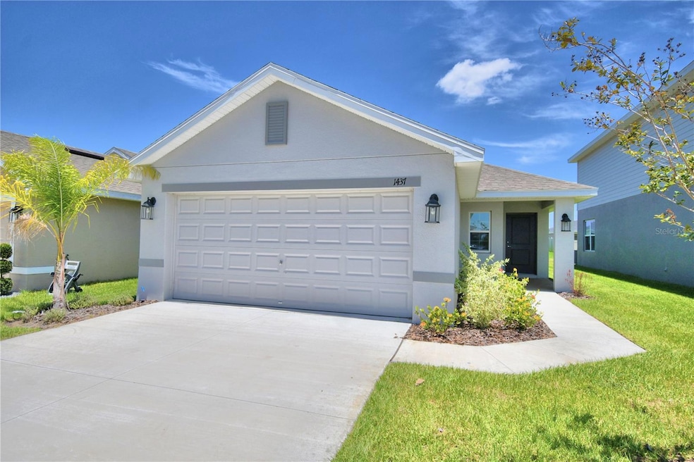1437 Leamington Ln, Winter Haven, FL 33884 - photo 1