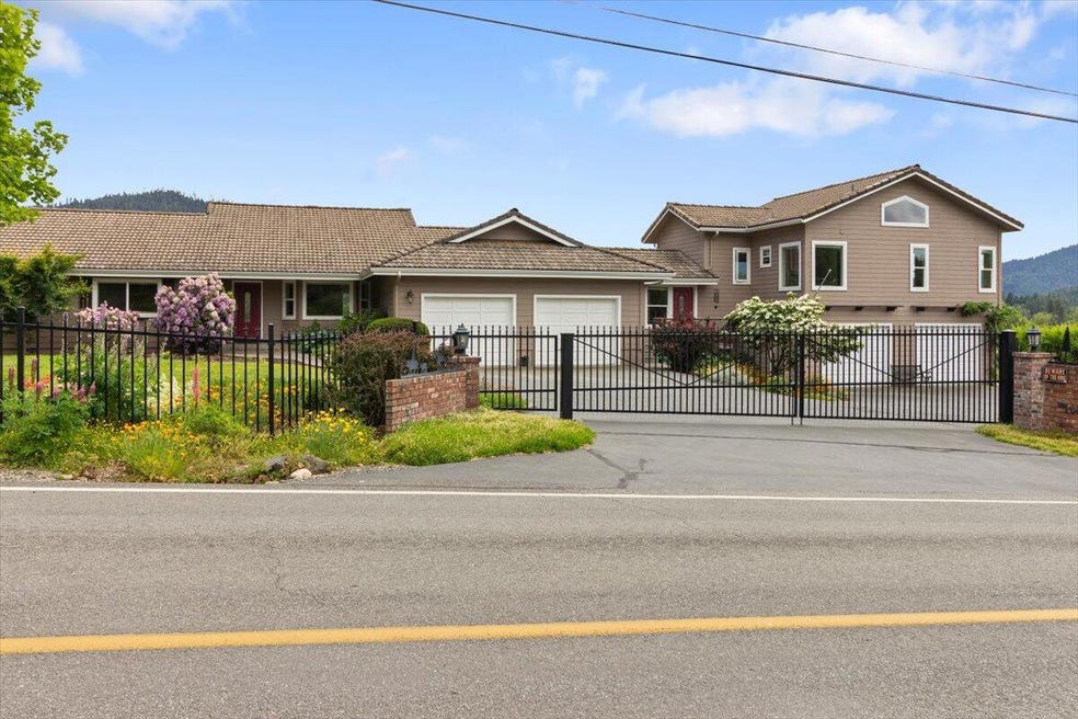 4461 Laurel Ave, Grants Pass, OR 97527 - photo 1