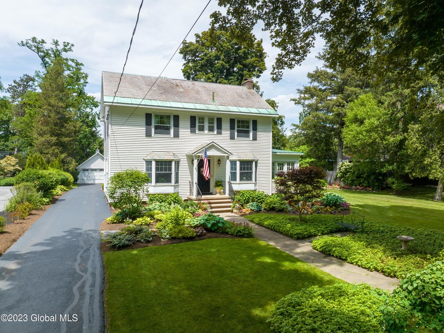 25 Sunnyside Rd, Schenectady, NY 12302 - photo 1