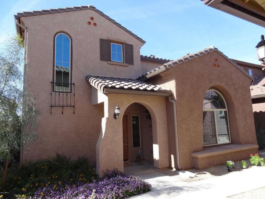 Front View of the Beutiful Home