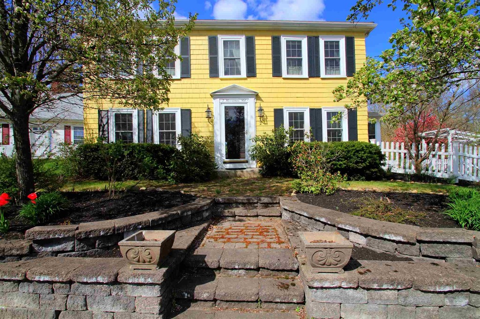 2 Merrimac Rd, Newton, NH 03858 - photo 1