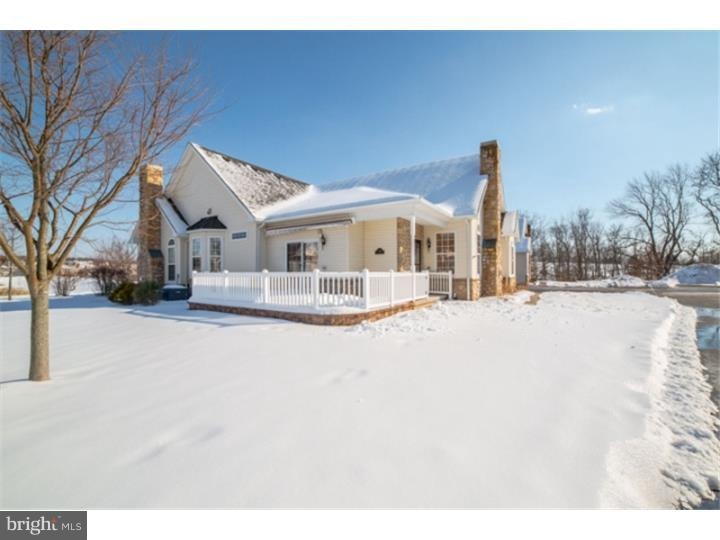 1109 Burgundy Cir, Pennsburg, PA 18073 - photo 1