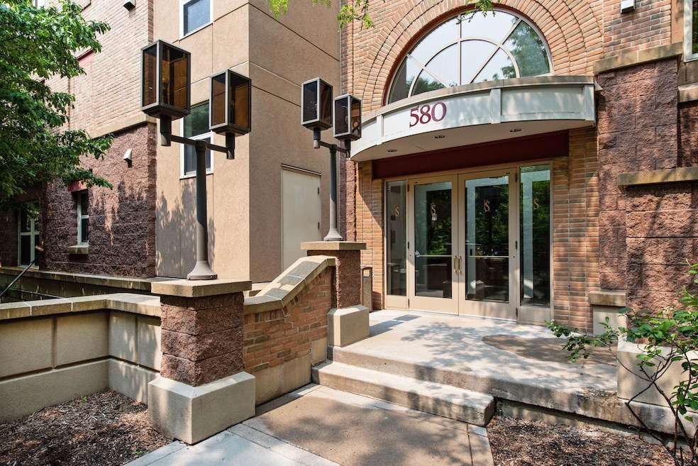 580 N 2nd St unit 300, Minneapolis, MN 55401 - photo 1