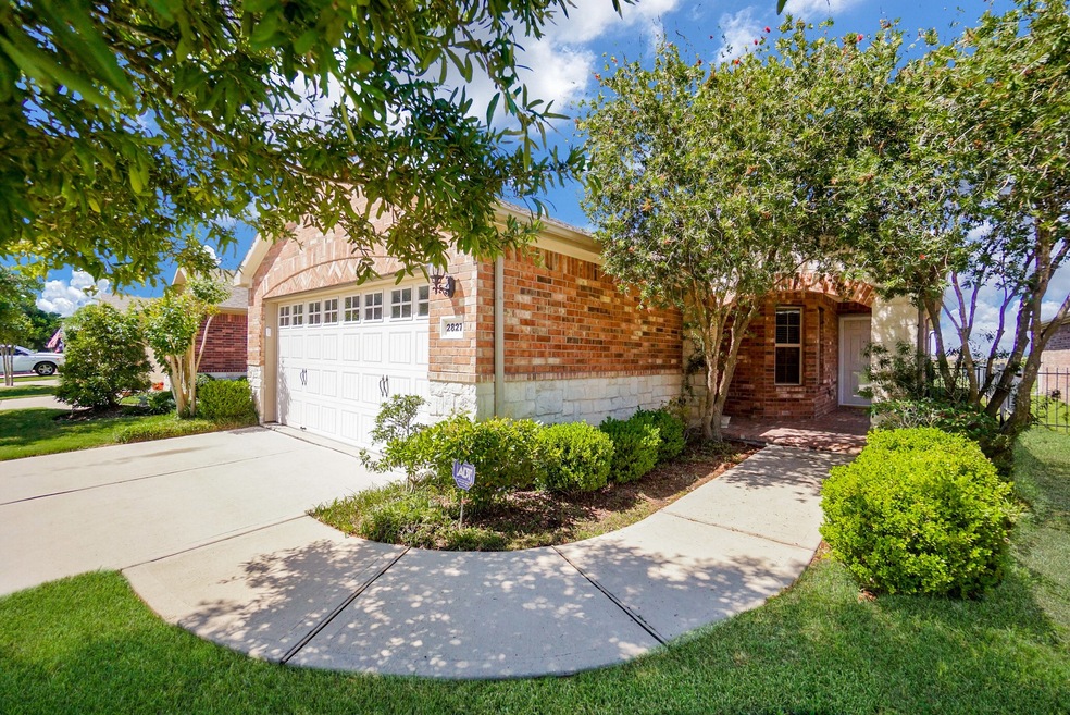 2827 Cone Flower Dr, Richmond, TX 77469 - photo 1