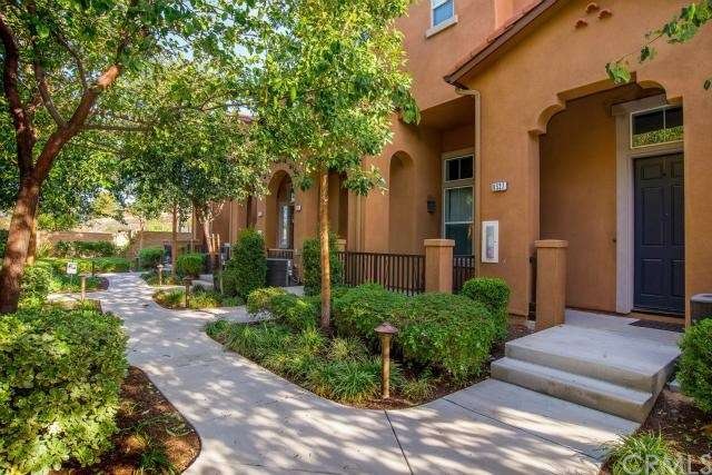 Front porch and walkway to your new home - Tremont