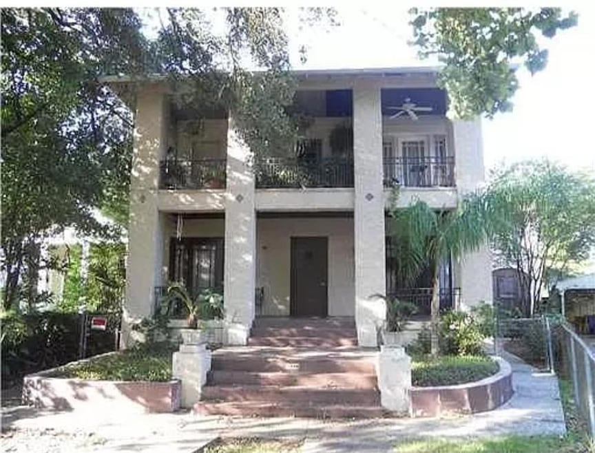 For Rent $1,425/month • Co-Listing Agent