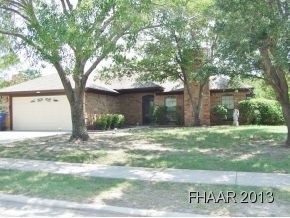 111 E Blancas Dr, Copperas Cove, TX 76522 - photo 1