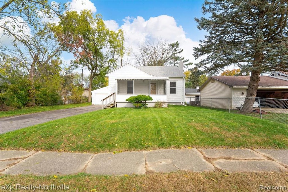 Exteriors (2 of 11).jpg