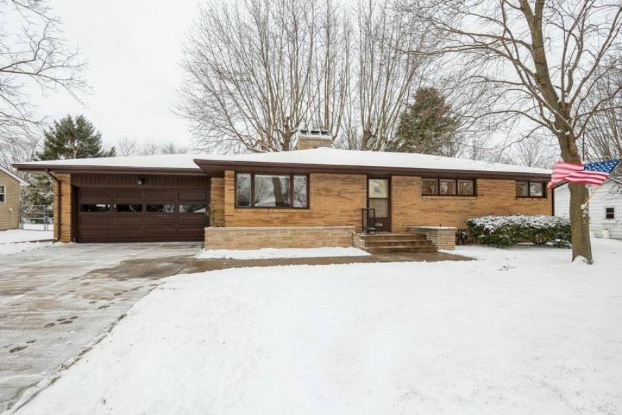 01_2766WGardenLane_57_FrontView_LowRes