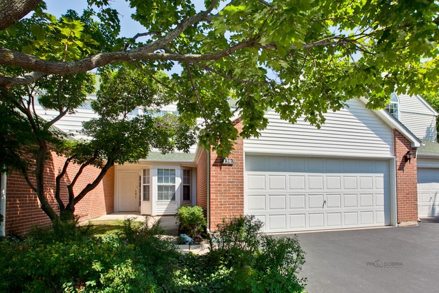 130 Huntington St unit 24D, Lake Bluff, IL 60044 - photo 1