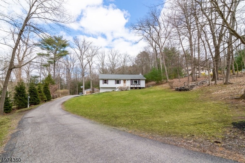 4 Old Mashipacong Rd, Montague, NJ 07827 - photo 1