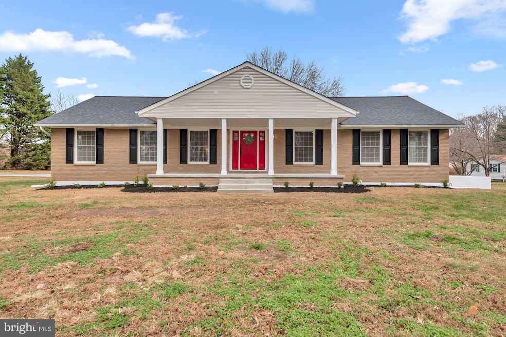 5485 Solomons Island Rd, Lothian, MD 20711 - photo 1