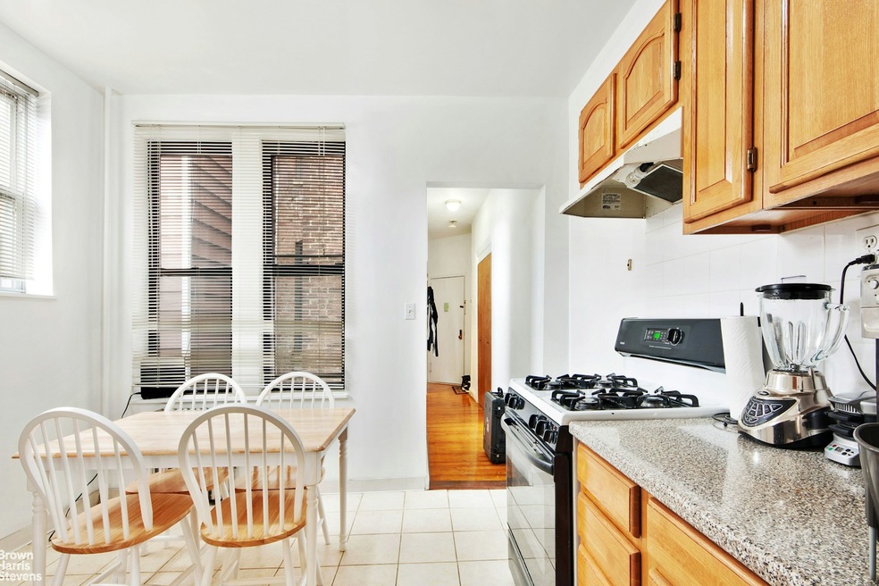 31-58 42nd St unit 1R, Long Island City, NY 11103 - photo 1