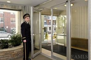 1 Washington Square unit 3A, Larchmont, NY 10538 - photo 1