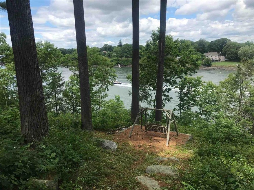 180 Porpoise Ln, Portsmouth, NH 03801 - photo 1