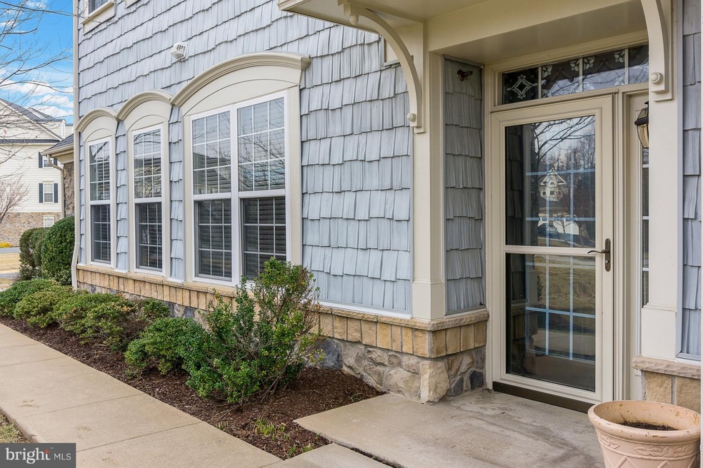 13969 Gullane Dr unit 125, Woodbridge, VA 22191 - photo 1