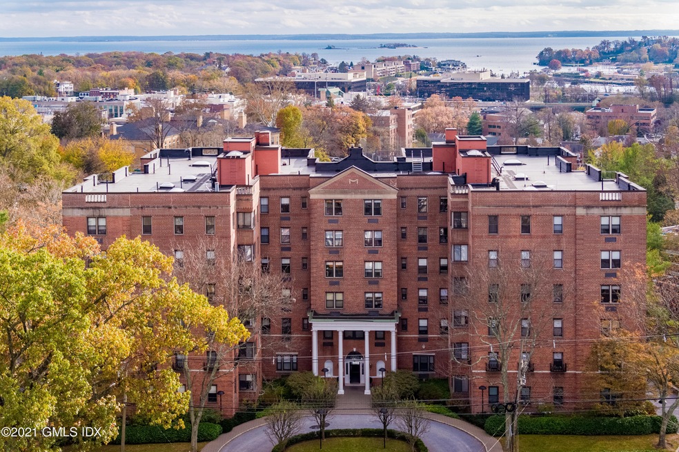 Harbor View unit 6D, Greenwich, CT 06830 - photo 1