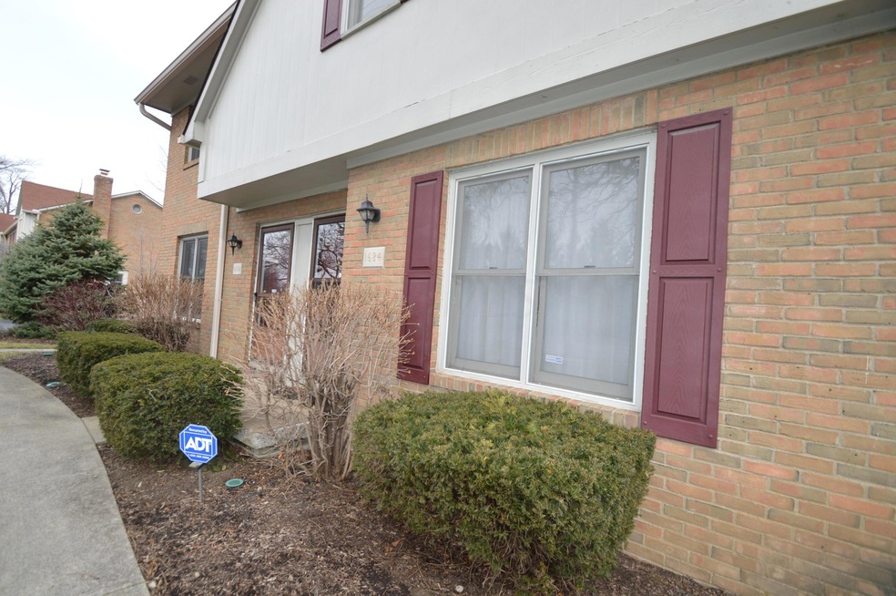 1684 Bethel Rd unit 1684, Columbus, OH 43220 - photo 1