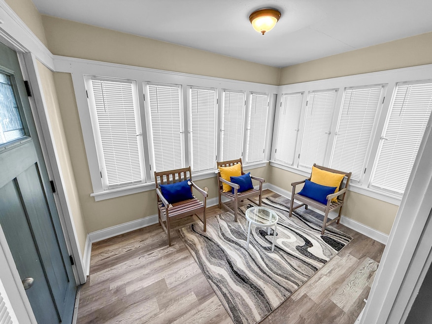 Foyer/Entry way
