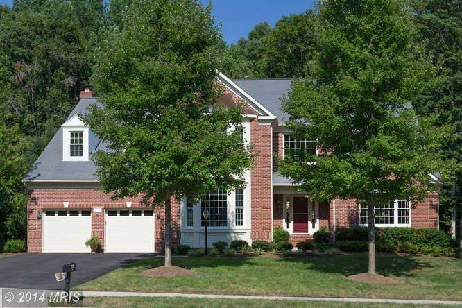 8111 Glenhurst Dr, Fairfax Station, VA 22039 - photo 1