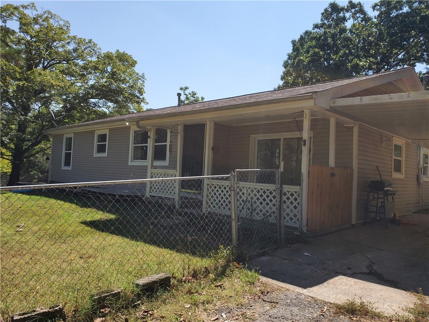 19 E 19th St, Fayetteville, AR 72701 - photo 1