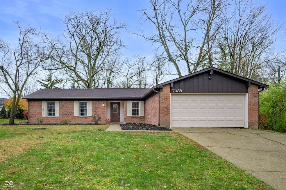 7639 Redcoach Dr, Indianapolis, IN 46250 - photo 1