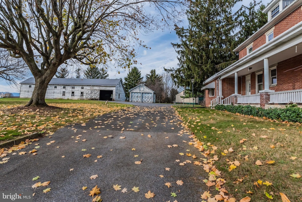 2563 Letterkenny Rd, Chambersburg, PA 17201 - photo 1