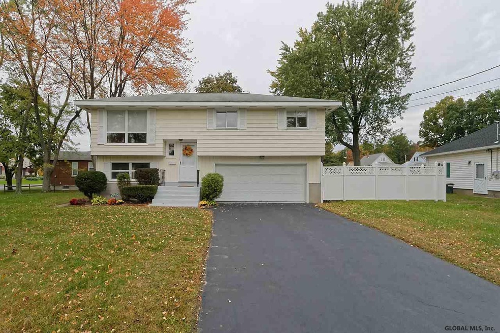 2A Marie Pkwy, Albany, NY 12211 - photo 1