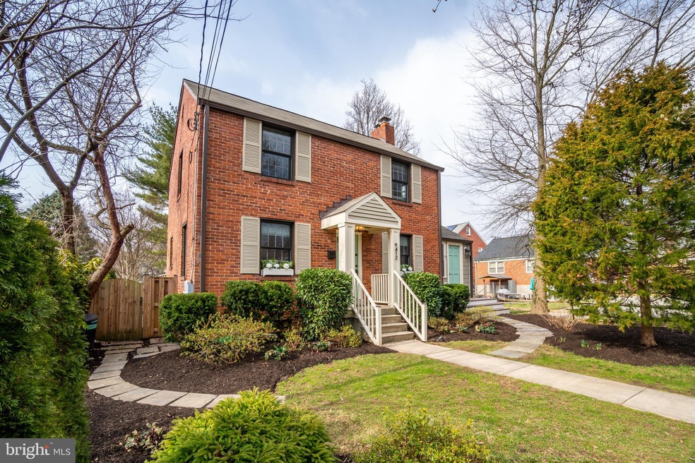 9412 Biltmore Dr, Silver Spring, MD 20901 - photo 1